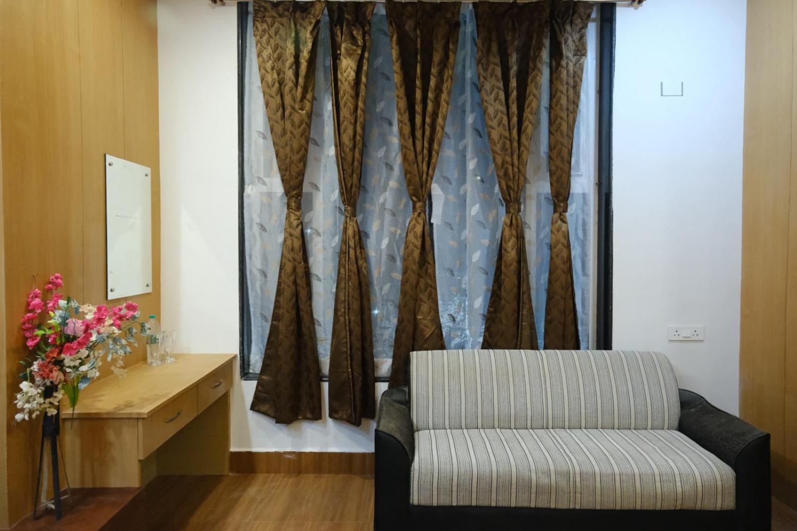Hotel Golden Continental Deoghar Exterior photo