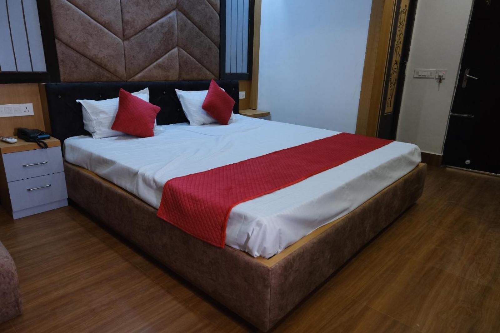 Hotel Golden Continental Deoghar Exterior photo